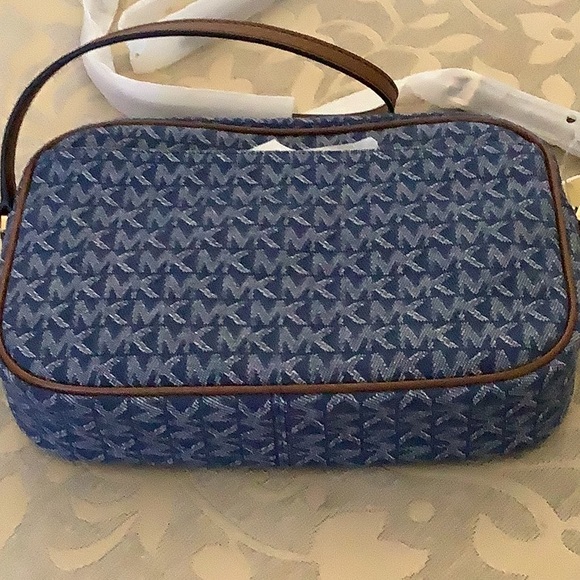Amazing MK Denim Jet Setter Crossbody💙💙💙NWT - Picture 5 of 12